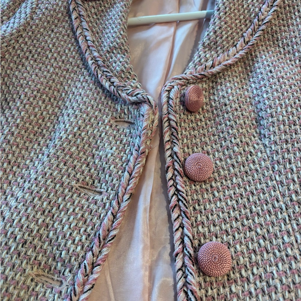Elegant Tweed Women's Jacket